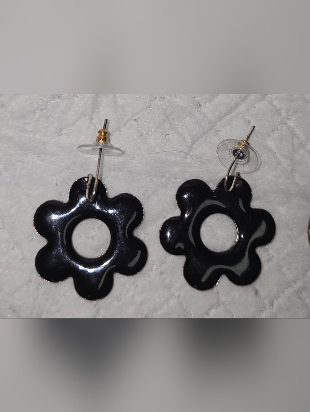 Black Enamel Flower Dangle Drop Earrings